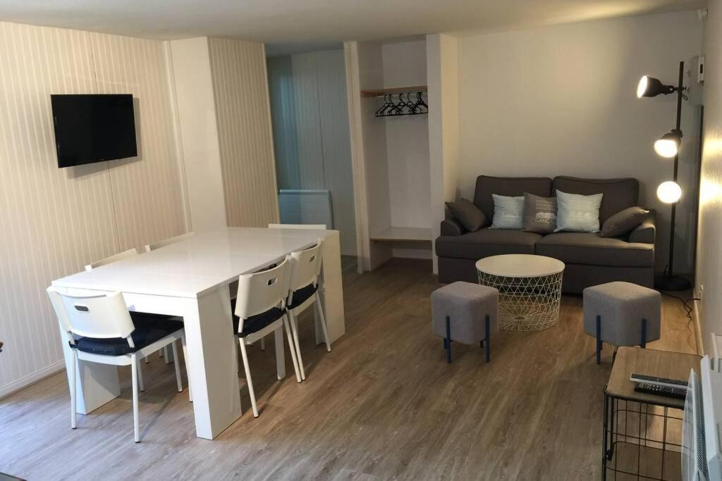 IDEAL-à 1 mn Plage/sillon -jardin privé- 1/6 pers Saint-Malo Esterno foto