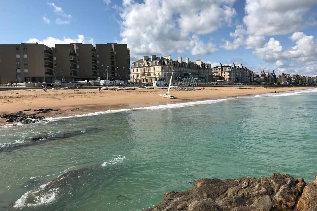 IDEAL-à 1 mn Plage/sillon -jardin privé- 1/6 pers Saint-Malo Esterno foto