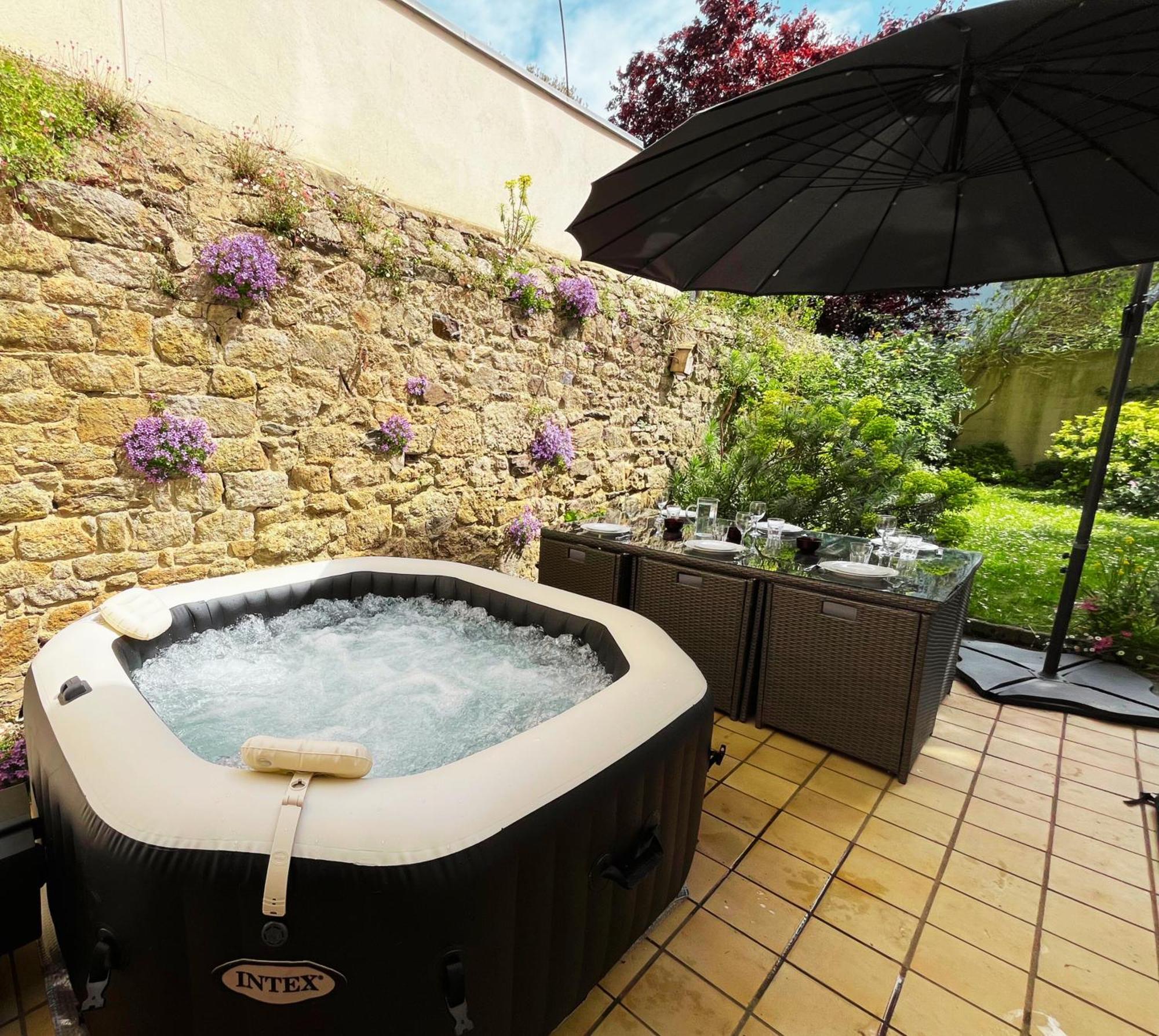 IDEAL-à 1 mn Plage/sillon -jardin privé- 1/6 pers Saint-Malo Esterno foto